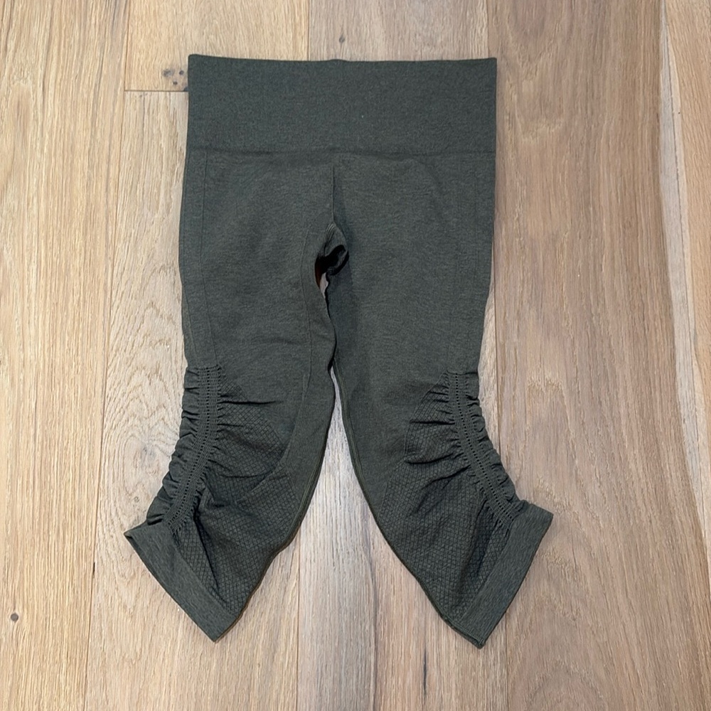 Lululemon In the Flow II - Picture 3 of 6